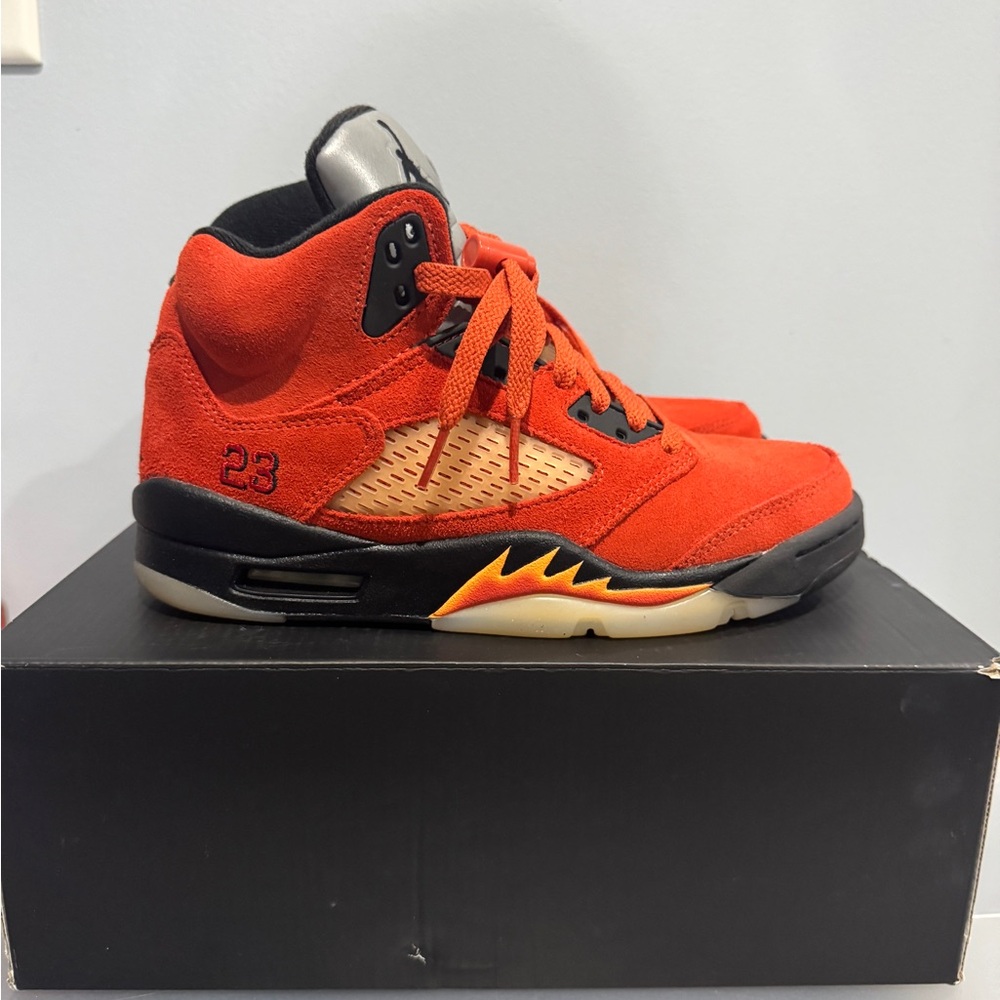 Women’s Air Jordan 5 Retro ‘Dunk on Mars’